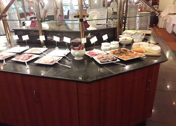 Mercure An Den Salinen 4*